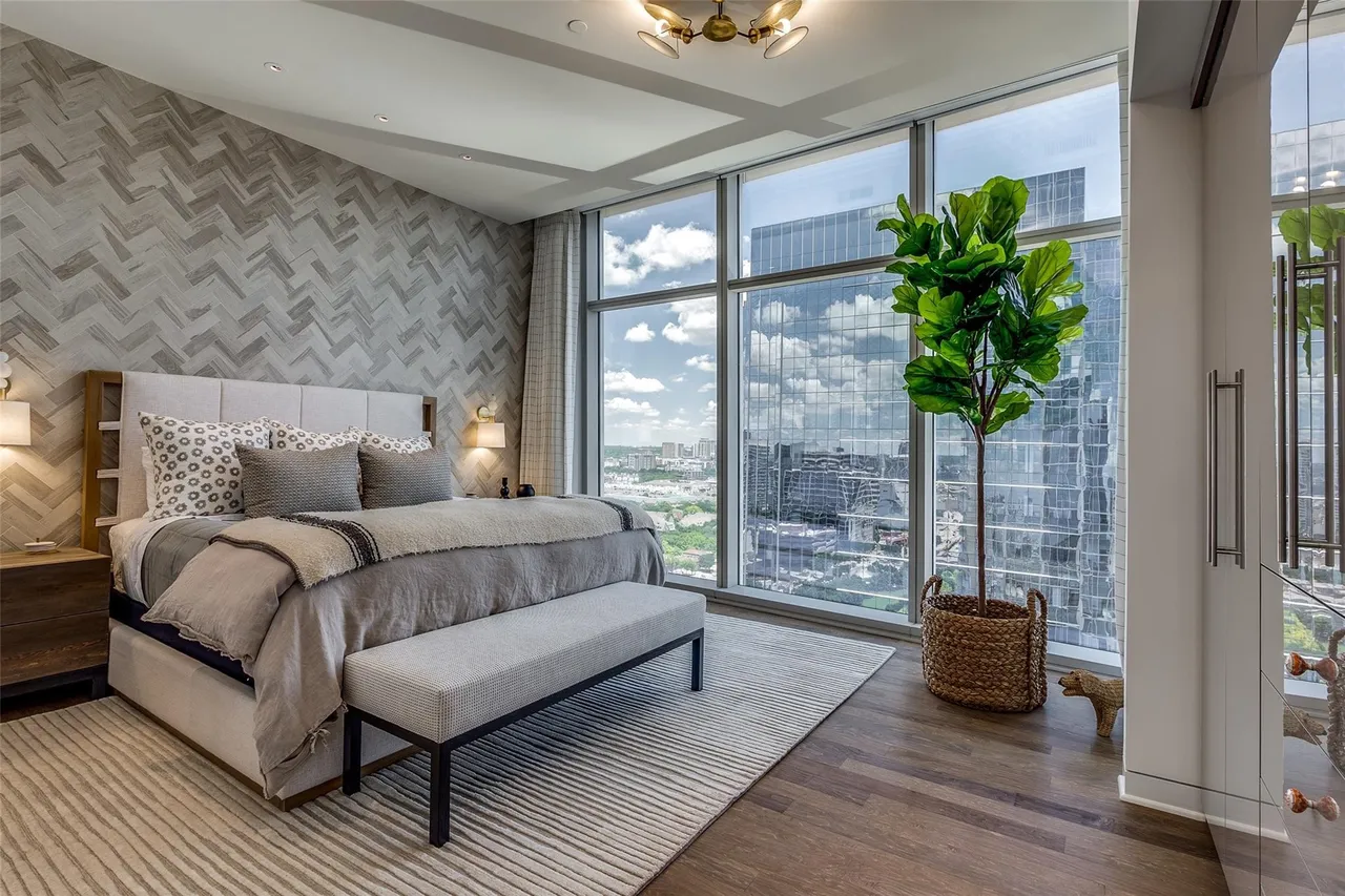 1918 Olive St 2002, Dallas, TX 75201 18 1918 Olive St #2002