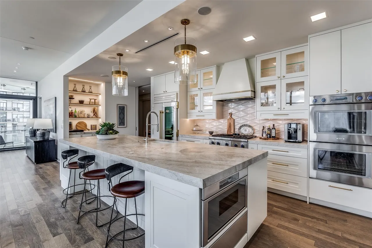 1918 Olive St 2002, Dallas, TX 75201 1918 Olive St #2002