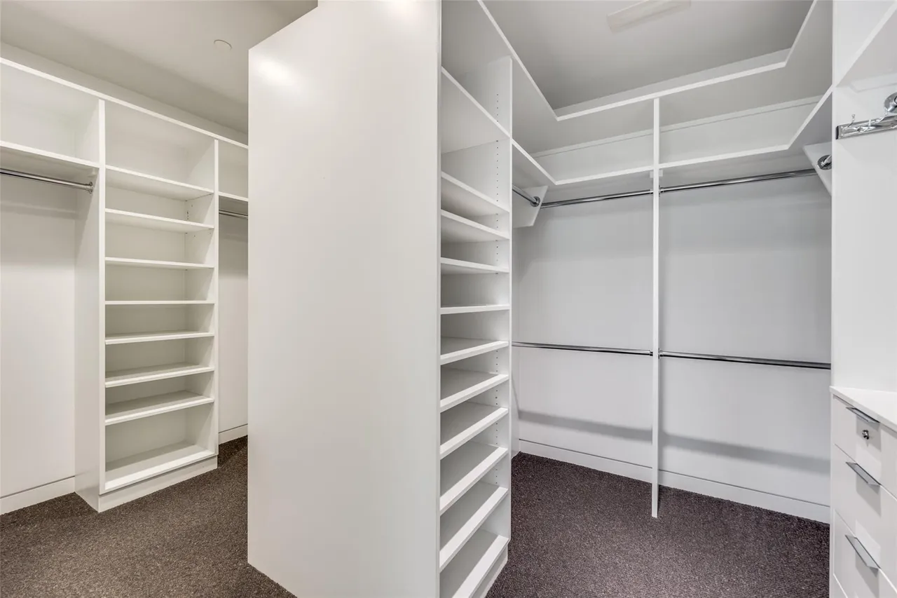 1918 Olive St. #202, #2002, #4202. 23 1918 Olive Street #202