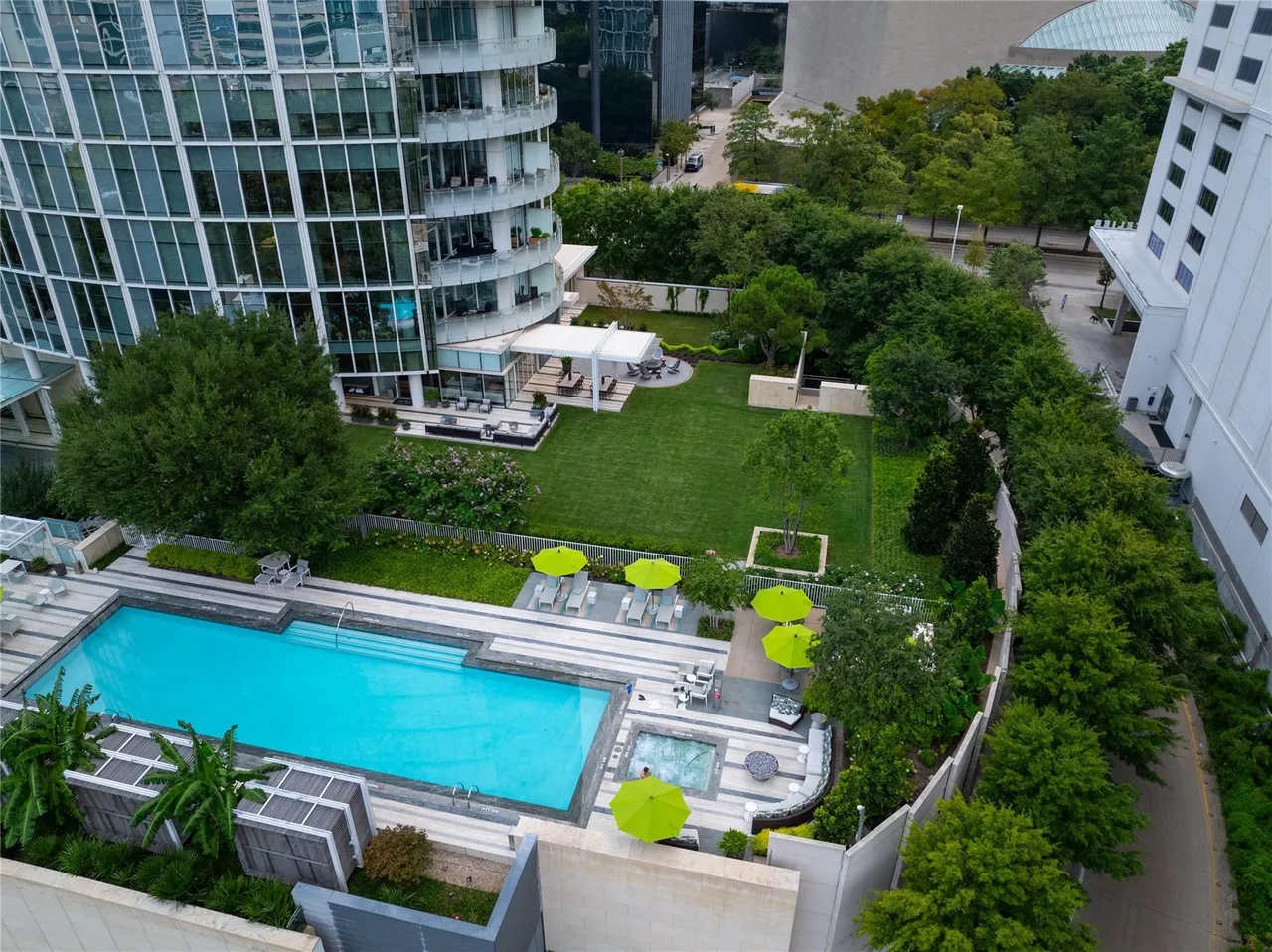 1918 Olive St. #202, #2002, #4202. 34 1918 Olive Street #202