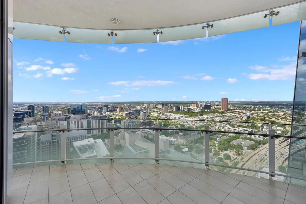 1918 Olive Street #3901 Dallas, TX 75201 19 1918 Olive Street #3901