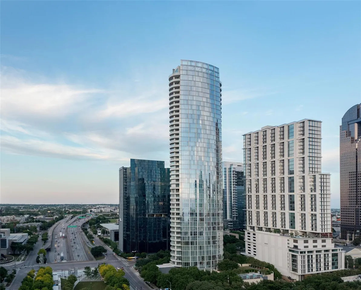 1918 Olive Street #3901 Dallas, TX 75201 26 1918 Olive Street #3901