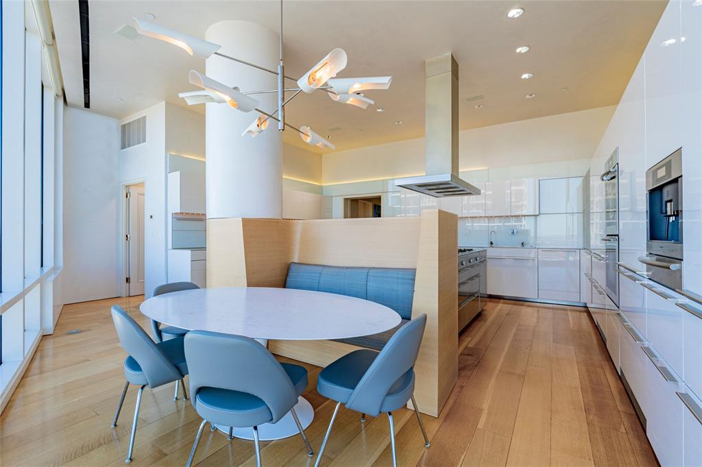 2430 Victory Park Ln #3001 11 2430 Victory Park Ln #3001