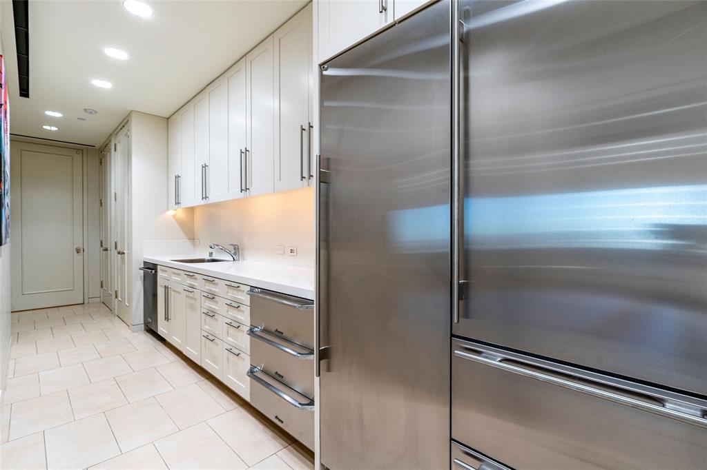 2430 Victory Park Ln #3001 13 2430 Victory Park Ln #3001