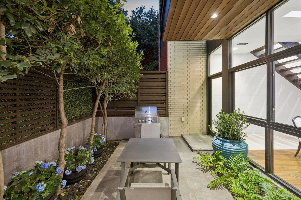 4321 Travis St, Dallas, TX 75205 10 4321 Travis St
