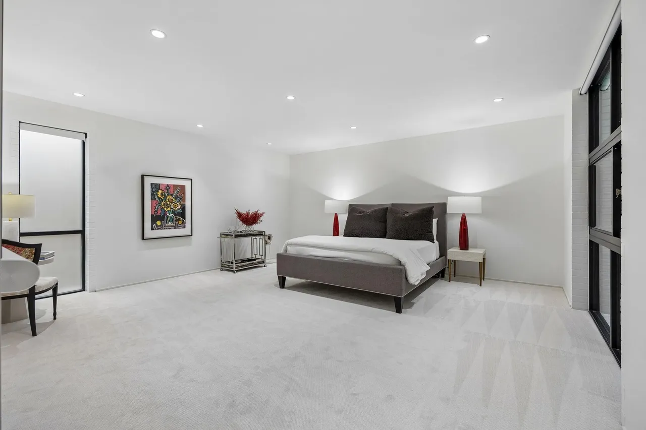 4321 Travis St, Dallas, TX 75205 18 4321 Travis St