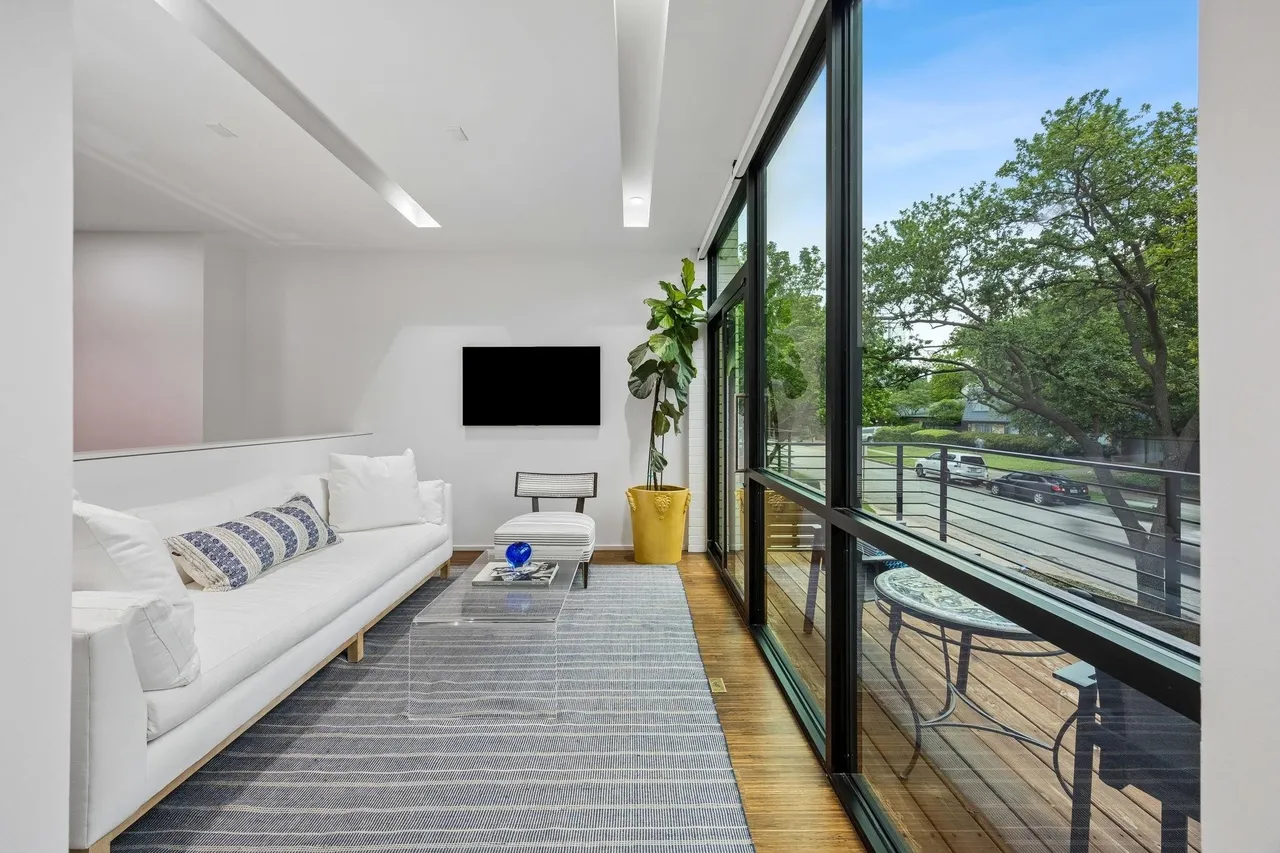 4321 Travis St, Dallas, TX 75205 26 4321 Travis St