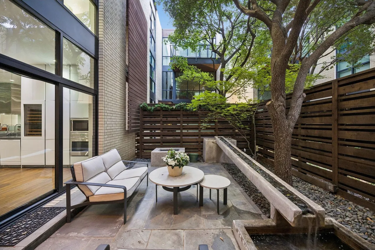 4321 Travis St, Dallas, TX 75205 3 4321 Travis St