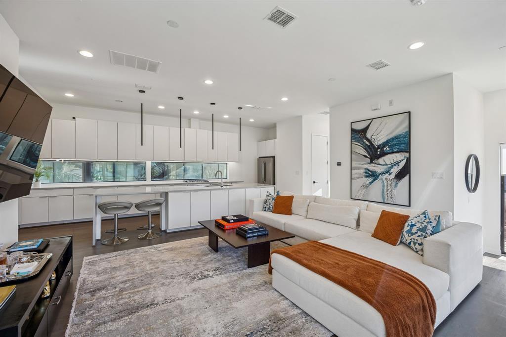 4805 Caxton Court 10 4805 Caxton Court