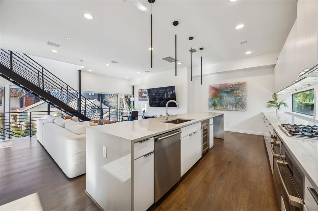 4805 Caxton Court 14 4805 Caxton Court