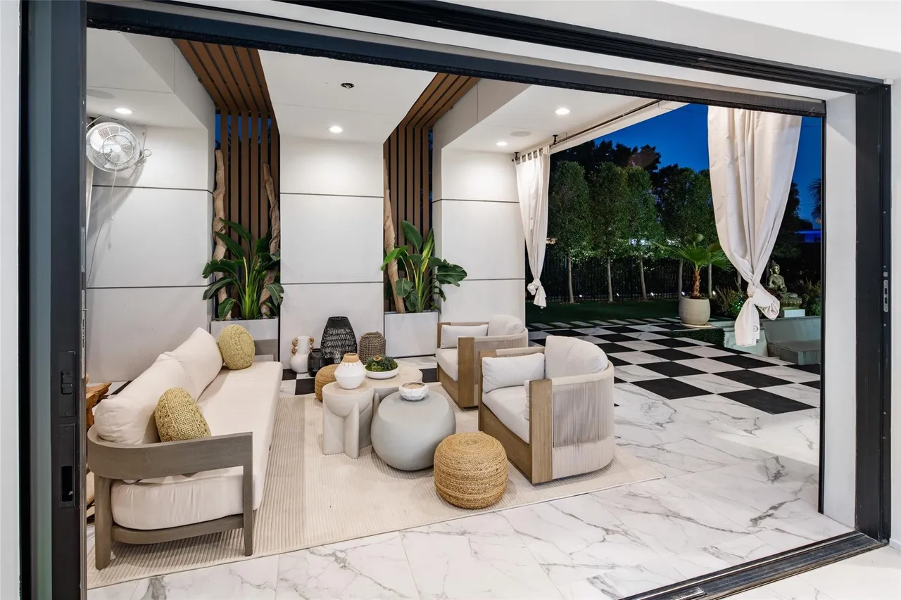 5025 Wateka Dr, Dallas, TX 75209 19 5025 Wateka Drive