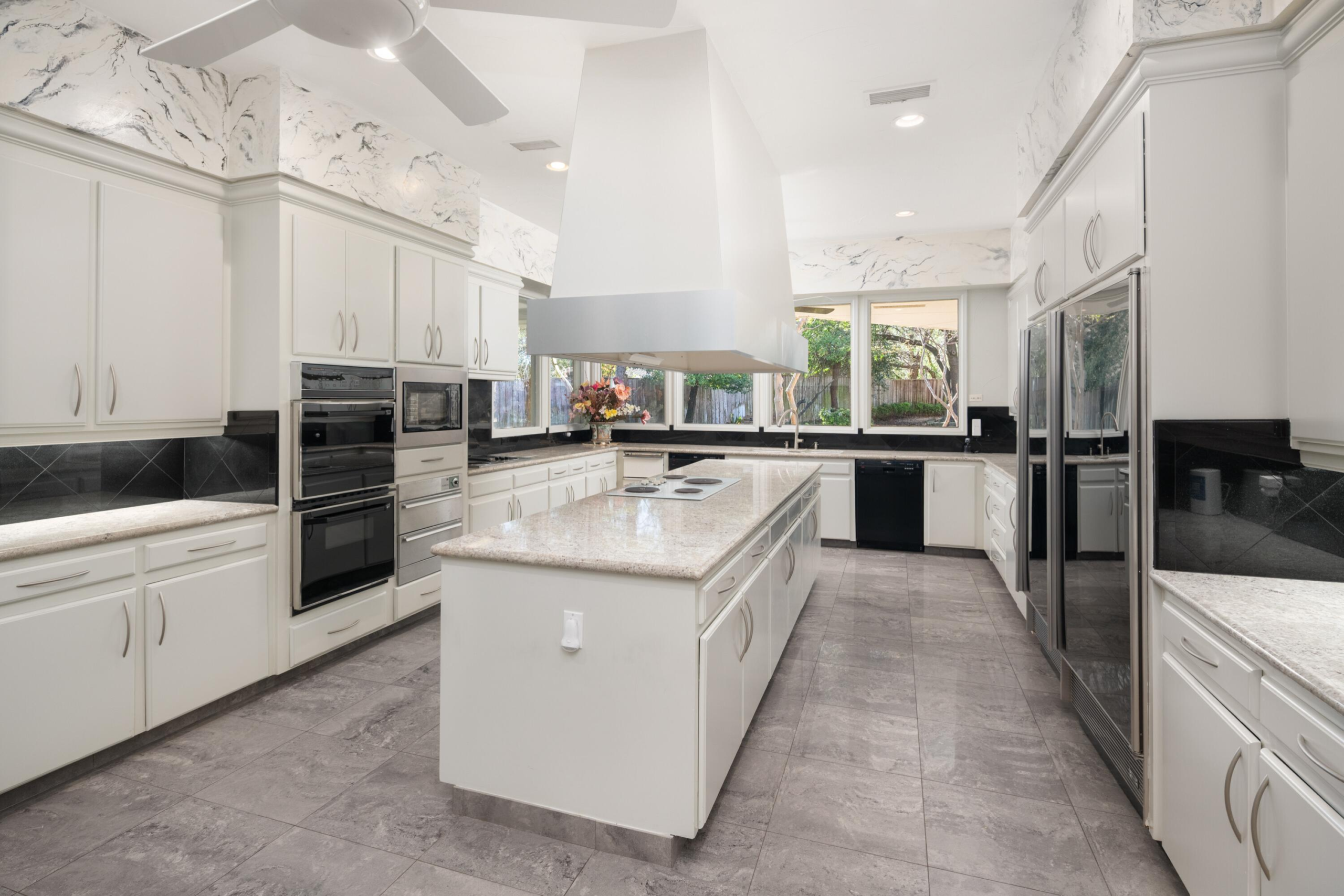 5045 Lakehill CourtDallas, TX 75220 19 5045 Lakehill Court
