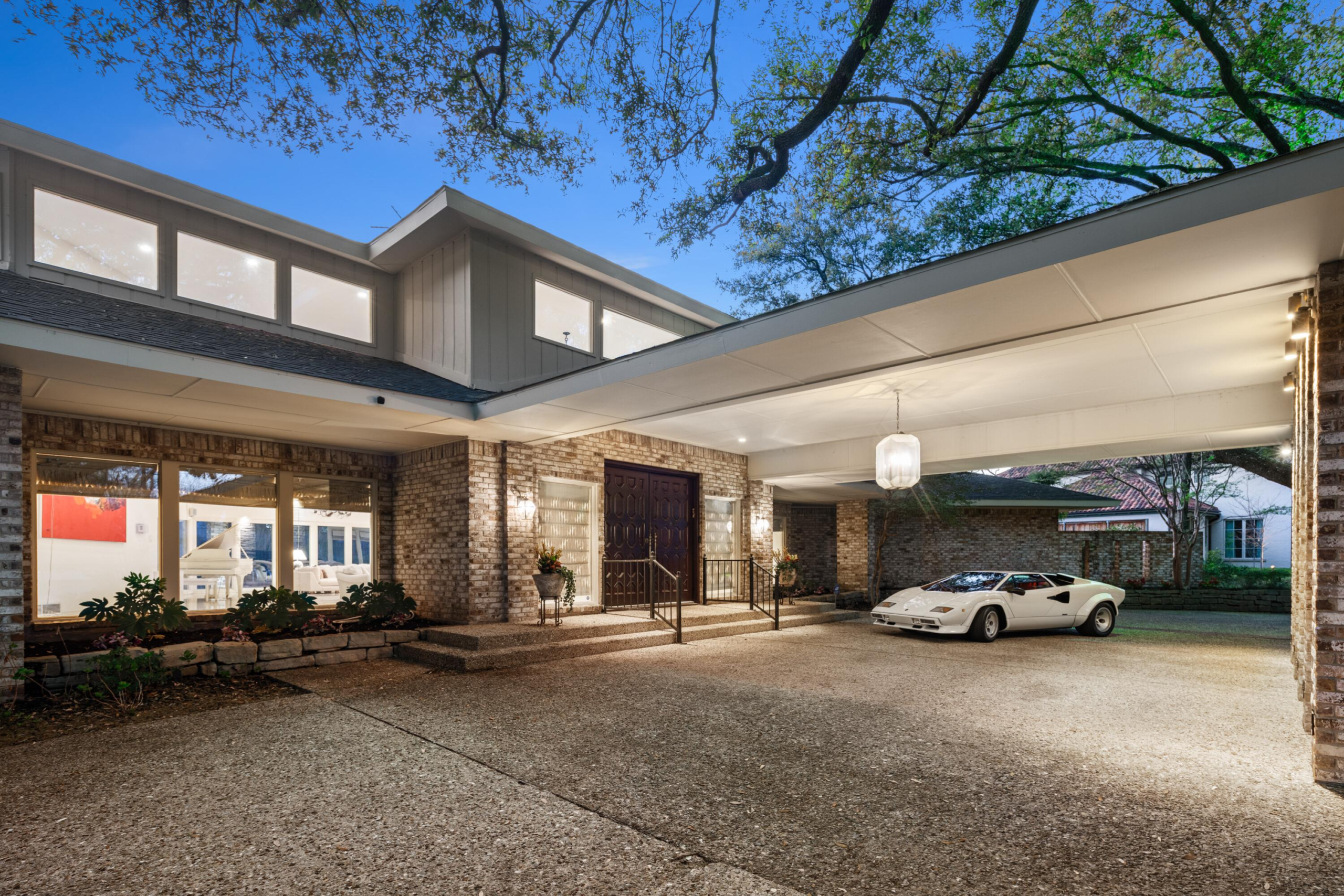 5045-Lakehill-CourtDallas-TX-75220-5.webp 5045 Lakehill Court
