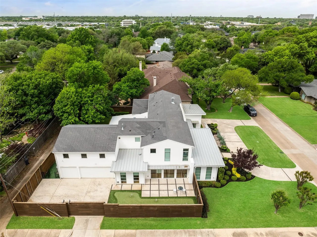 5624 Williamstown RoadDallas, TX 75230 32 5624 Williamstown Road