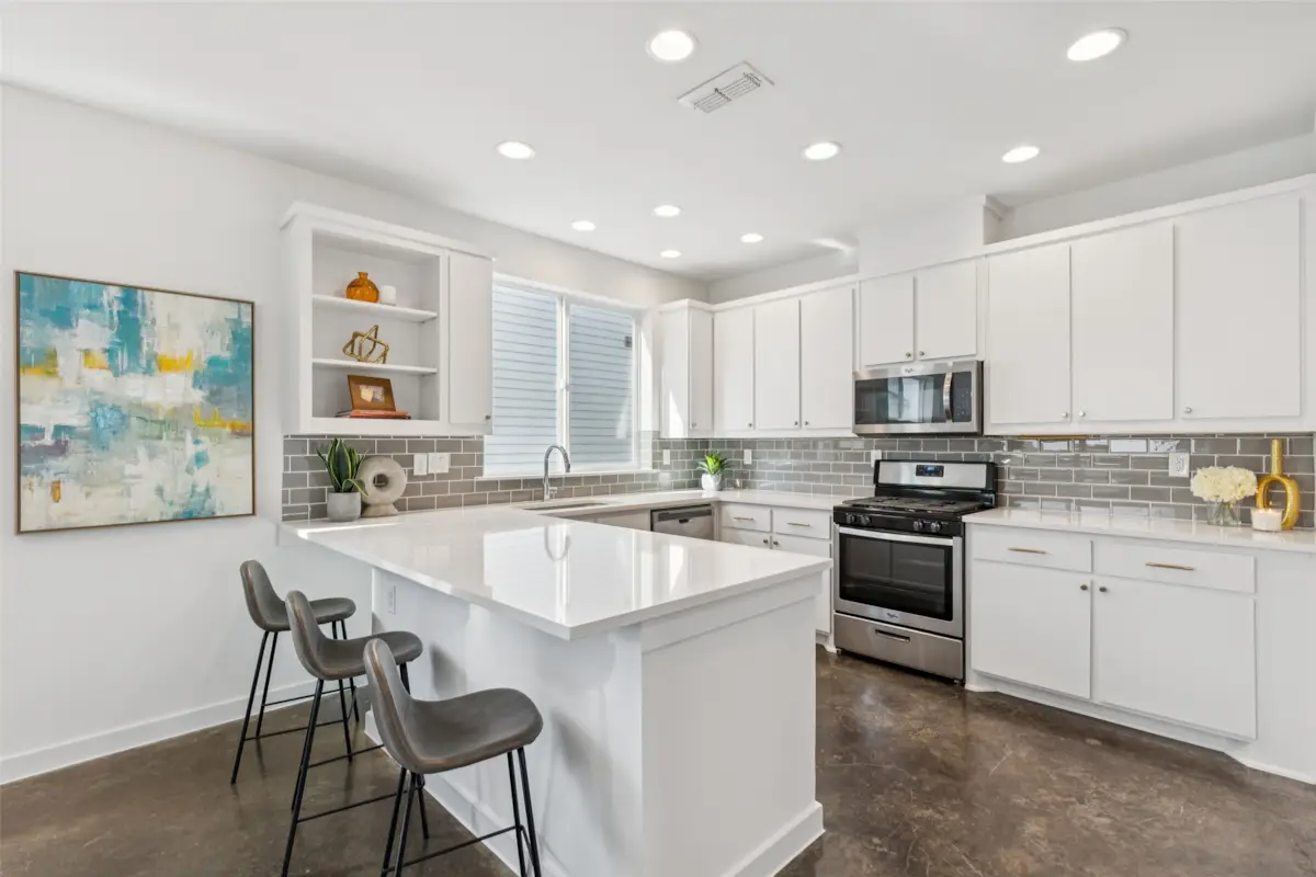 6546 E Lovers Lane