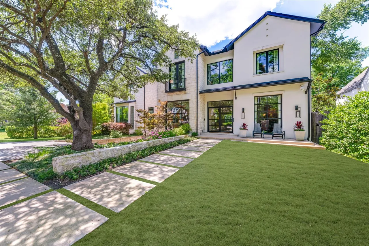 6715 Golf Dr, University Park, TX 75205 2 6715 Golf Dr