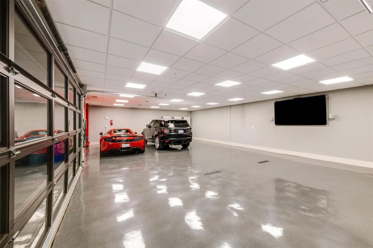 6715 Golf Dr, University Park, TX 75205 32 6715 Golf Dr