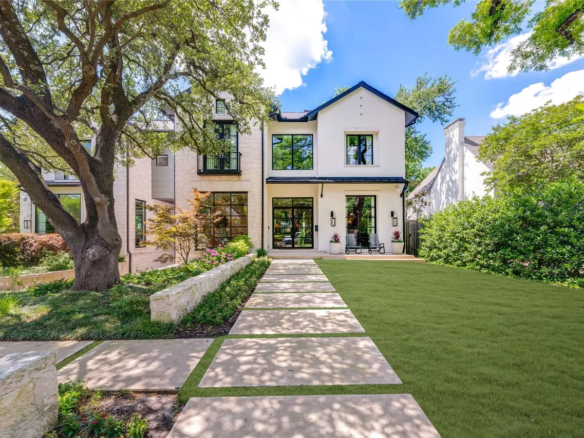 6715 Golf Dr