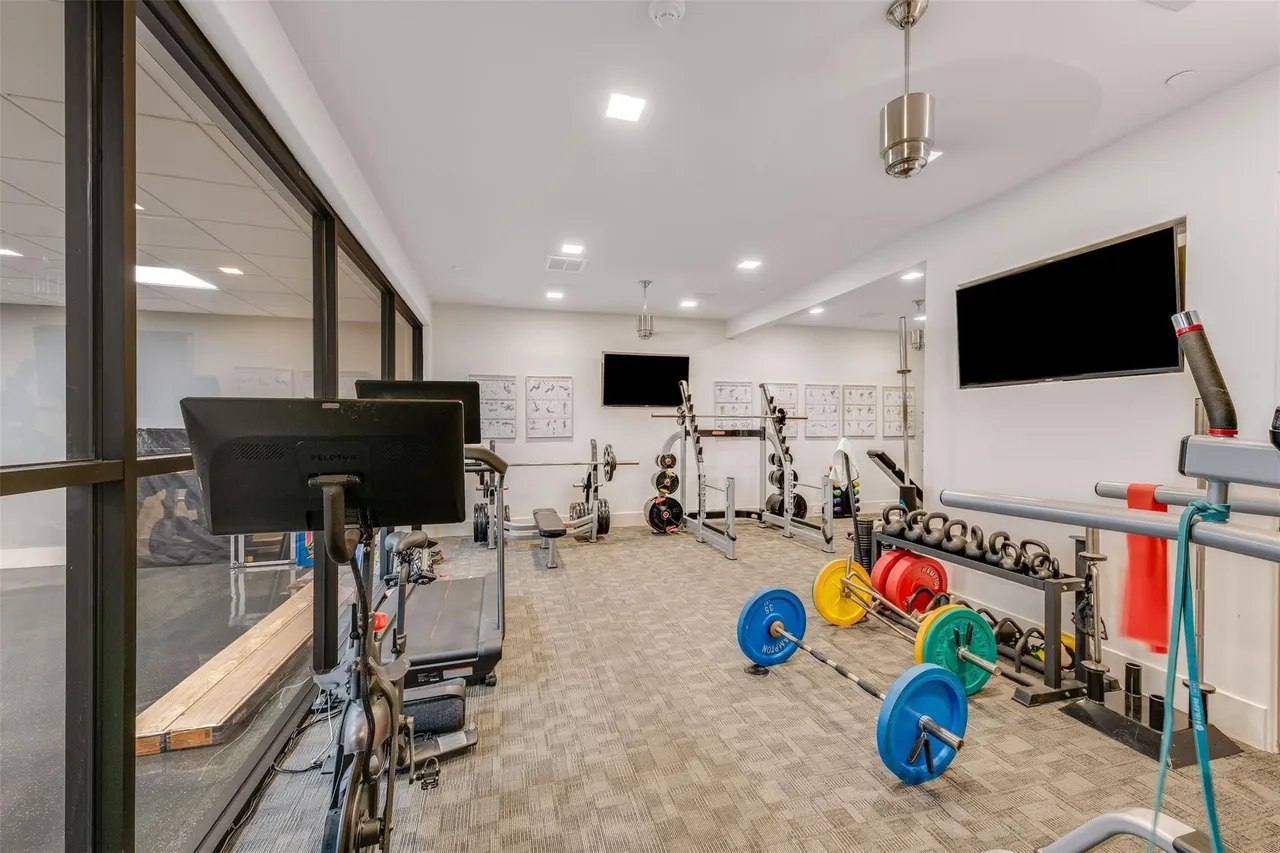 6715 Golf Dr, University Park, TX 75205 6715 Golf Dr, University Park, TX 75205 31 6715 Golf Dr