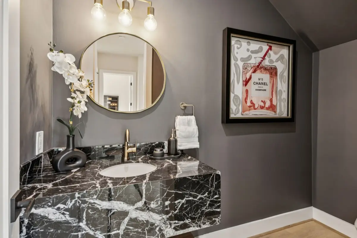 7719 Deer Trail DriveDallas, TX 75238 16 7719 Deer Trail Drive