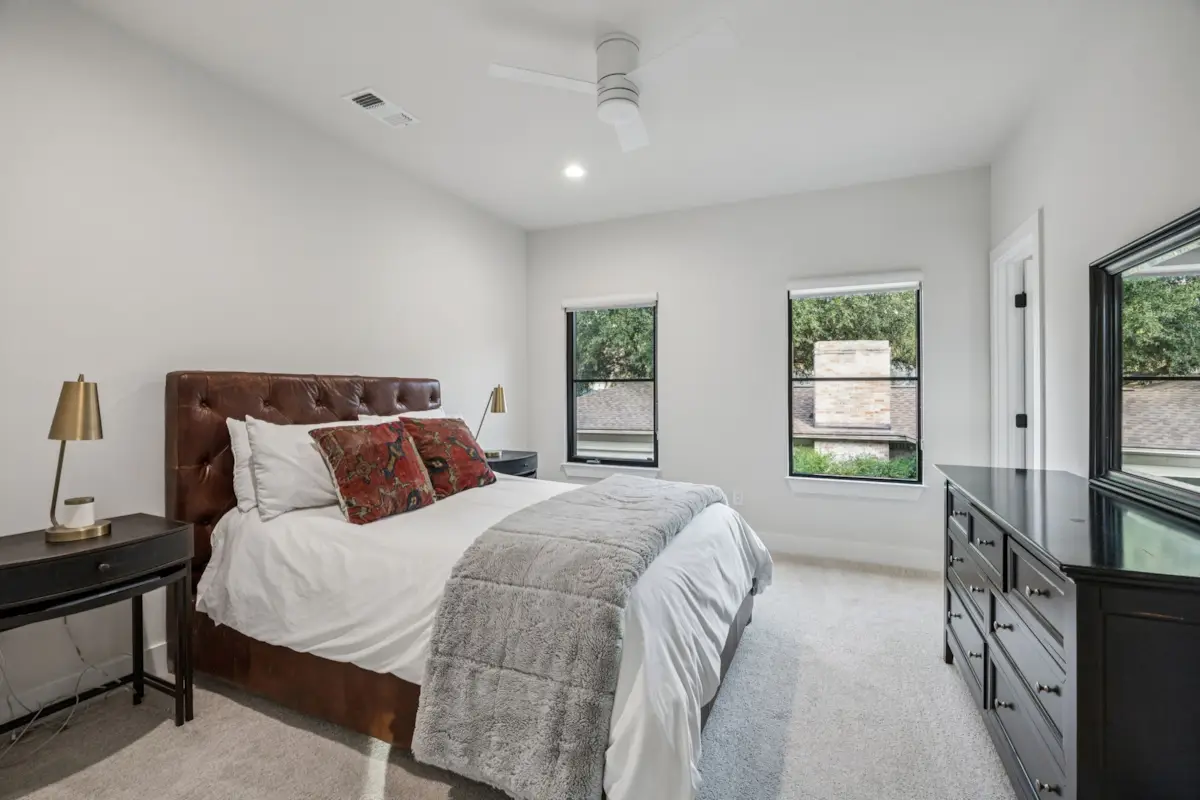 7719 Deer Trail DriveDallas, TX 75238 26 7719 Deer Trail Drive
