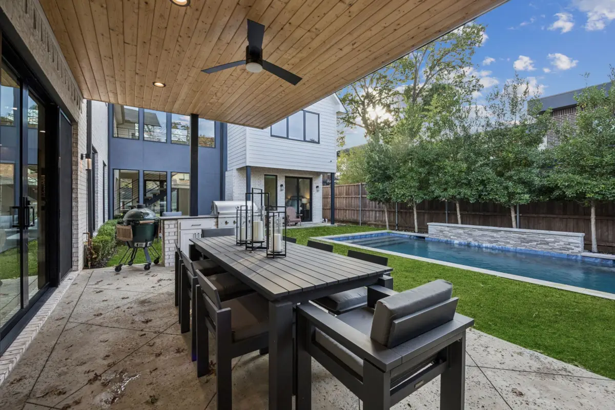 7719 Deer Trail DriveDallas, TX 75238 31 7719 Deer Trail Drive