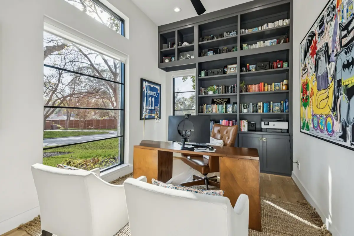 7719 Deer Trail DriveDallas, TX 75238 5 7719 Deer Trail Drive