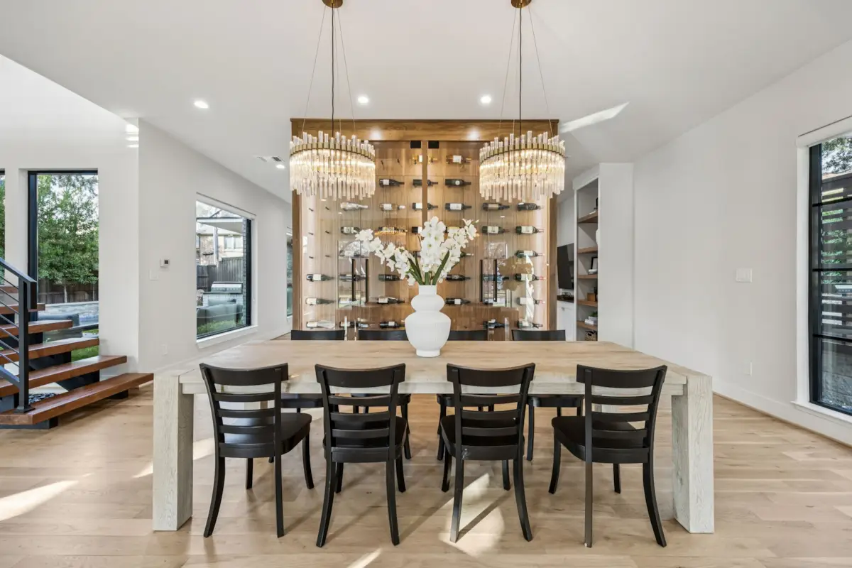 7719 Deer Trail DriveDallas, TX 75238 6 7719 Deer Trail Drive