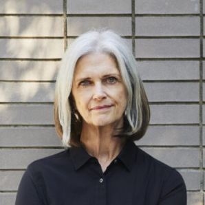 Deborah-Berke-FAIA-LEED-AP-is-an-architect-educator-and-the-founder-of-New-York-based-architecture-firm-TenBerke-scaled-400x533-1.webp Deborah Berke