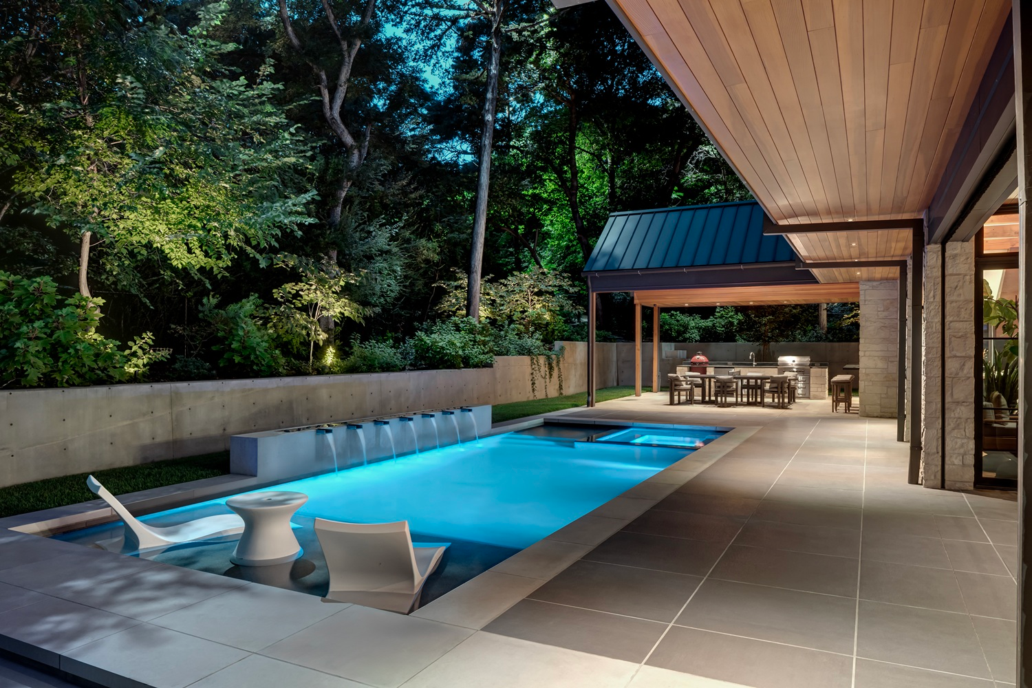 Kessler-Parkway_Pool_Night.webp