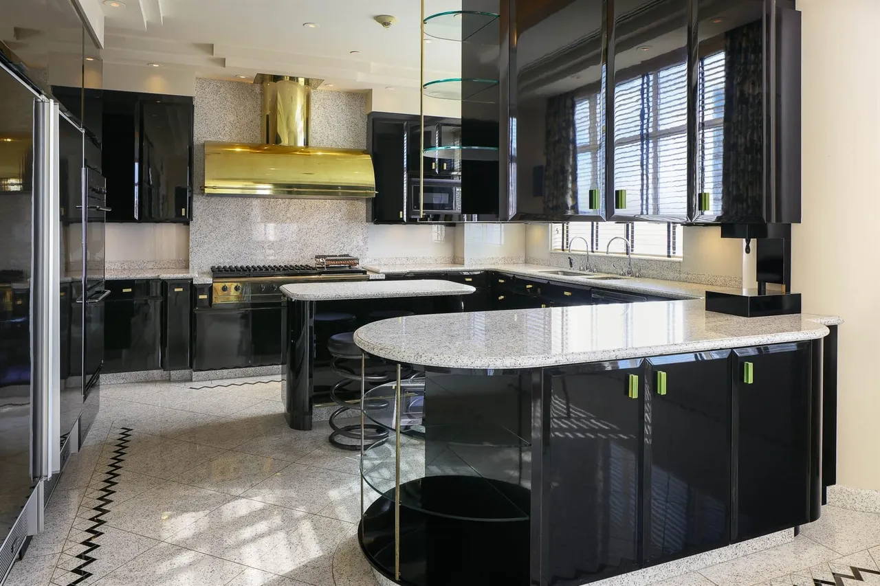 2801 Turtle Creek Blvd 8W 21 2801 Turtle Creek Blvd 8W