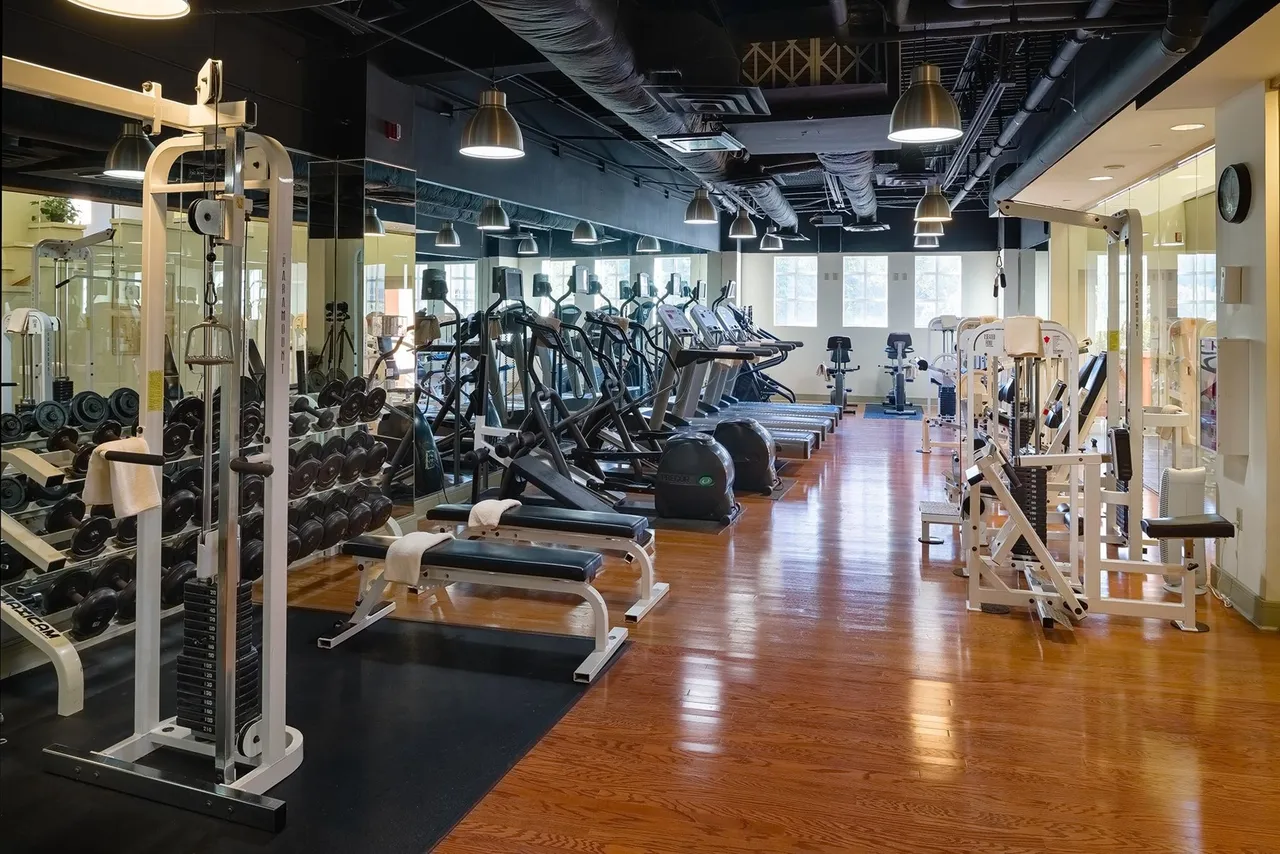 2801 Turtle Creek Blvd 8W 39 2801 Turtle Creek Blvd 8W