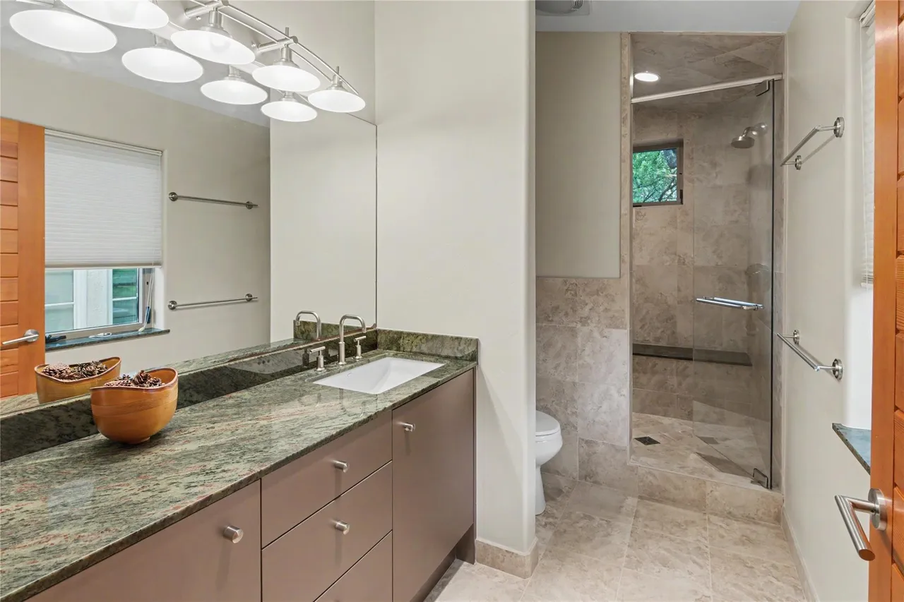 3622 Cragmont Ave Dallas, TX 75205 17 3622 Cragmont Ave