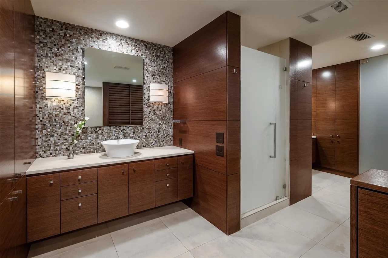 4651 Chapel Hill Rd, Dallas, TX 75214 25 4651 Chapel Hill Rd