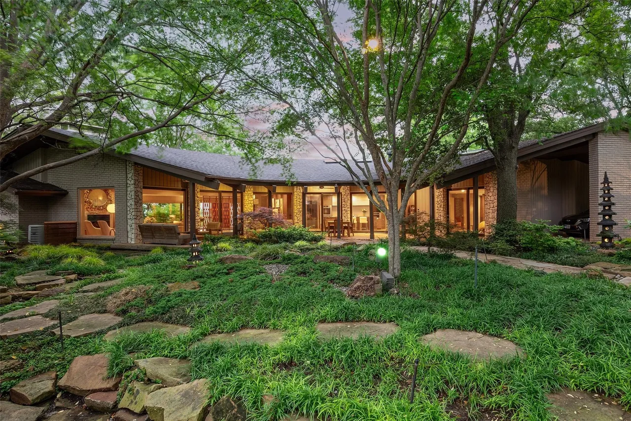 4651 Chapel Hill Rd, Dallas, TX 75214 5 4651 Chapel Hill Rd