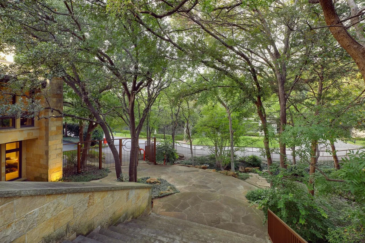 5110 Park Ln, Dallas, TX 75220 15 5110 Park Lane