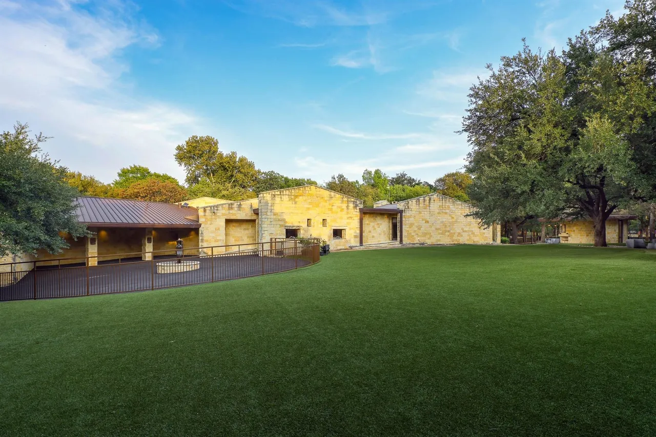 5110 Park Ln, Dallas, TX 75220 23 5110 Park Lane