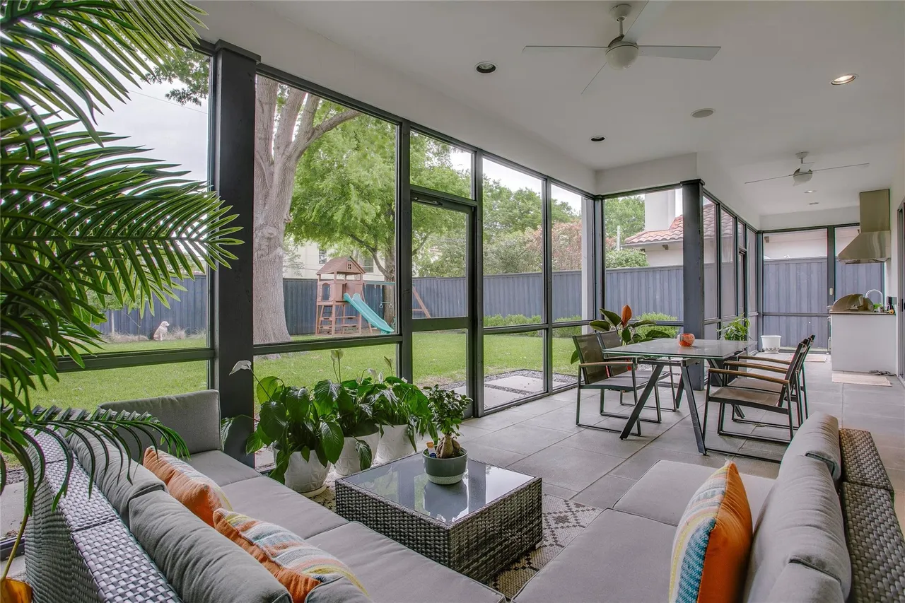 6411-Azalea-Ln-Dallas-TX-75230-10.webp 6411 Azalea Lane