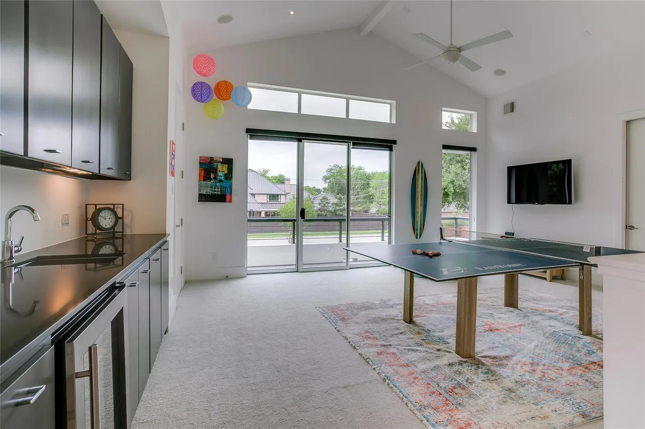 6411-Azalea-Ln-Dallas-TX-75230-13.webp 6411 Azalea Lane