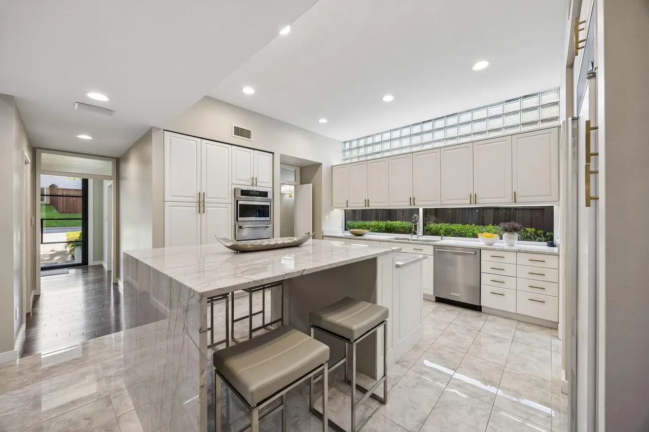 7030 Blackwood Dr, Dallas, TX 75231 11 7030 Blackwood Dr