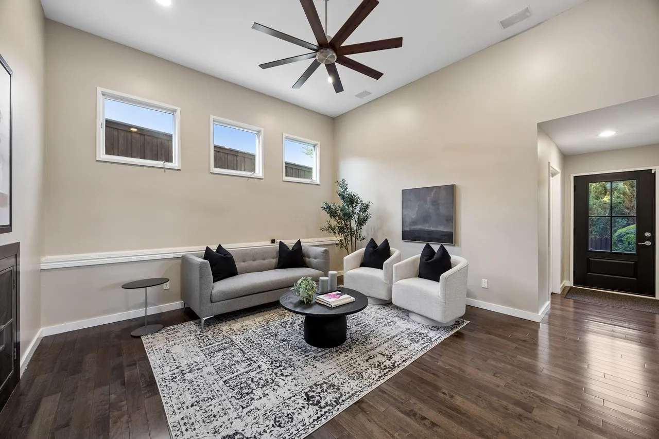 7030 Blackwood Dr, Dallas, TX 75231 18 7030 Blackwood Dr
