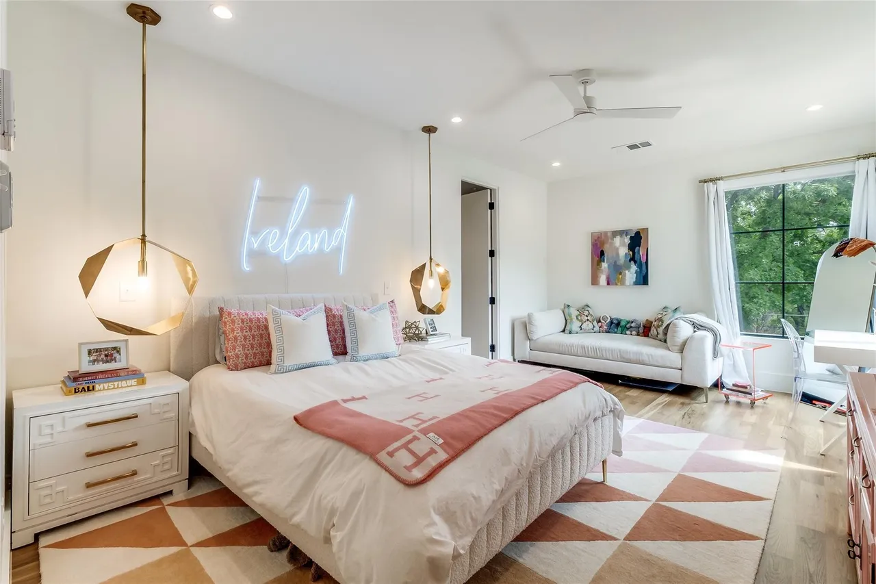 7122 Lakewood Blvd, Dallas, TX 75214 26 7122 Lakewood Boulevard