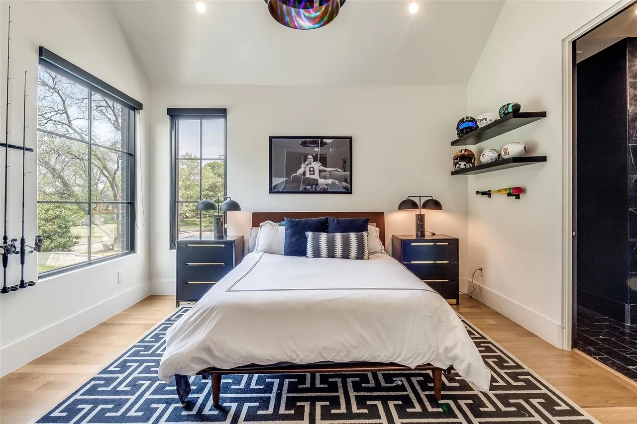 7122 Lakewood Blvd, Dallas, TX 75214 28 7122 Lakewood Boulevard