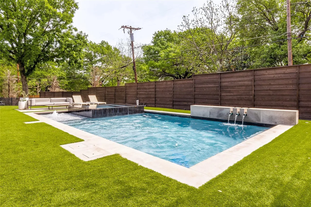 7122 Lakewood Blvd, Dallas, TX 75214 34 7122 Lakewood Boulevard