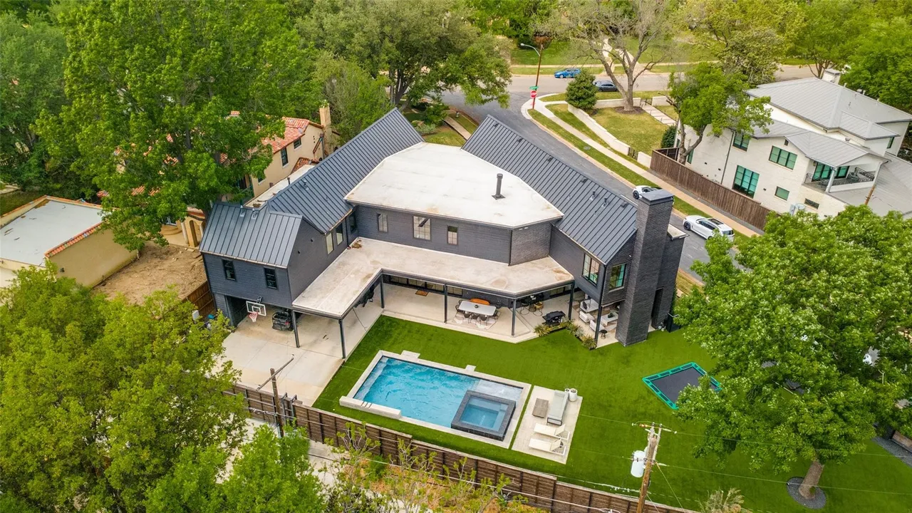 7122 Lakewood Blvd, Dallas, TX 75214 40 7122 Lakewood Boulevard