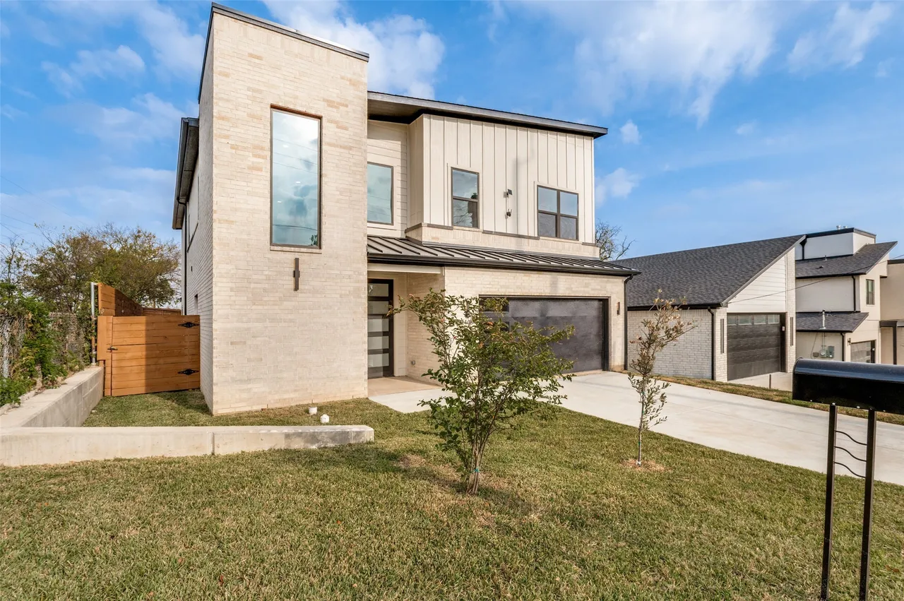 1409 Doyle Ave Dallas, TX 75203 2 1409 Doyle Ave