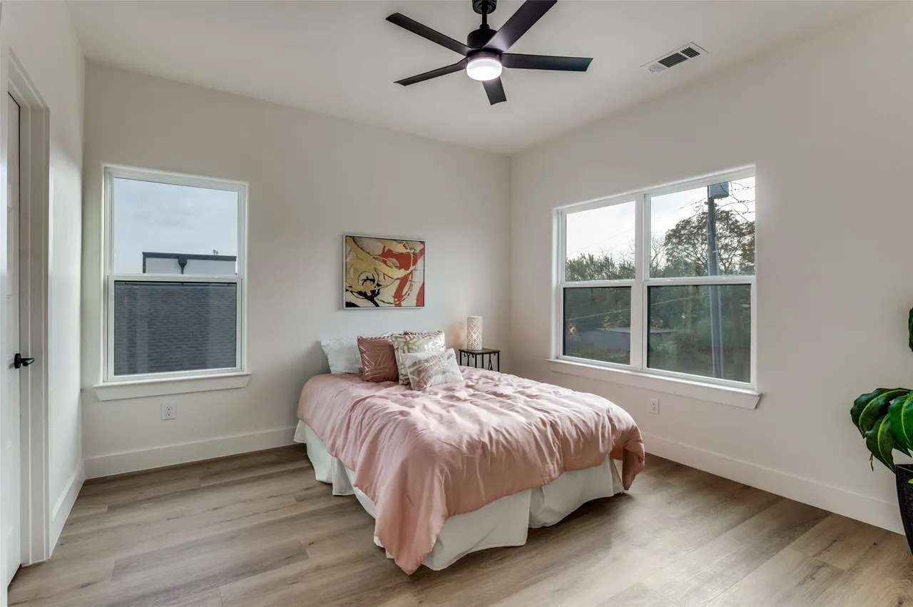 1409 Doyle Ave Dallas, TX 75203 21 1409 Doyle Ave