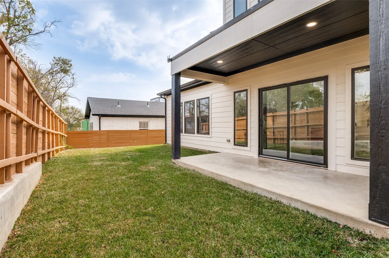 1409 Doyle Ave Dallas, TX 75203 35 1409 Doyle Ave