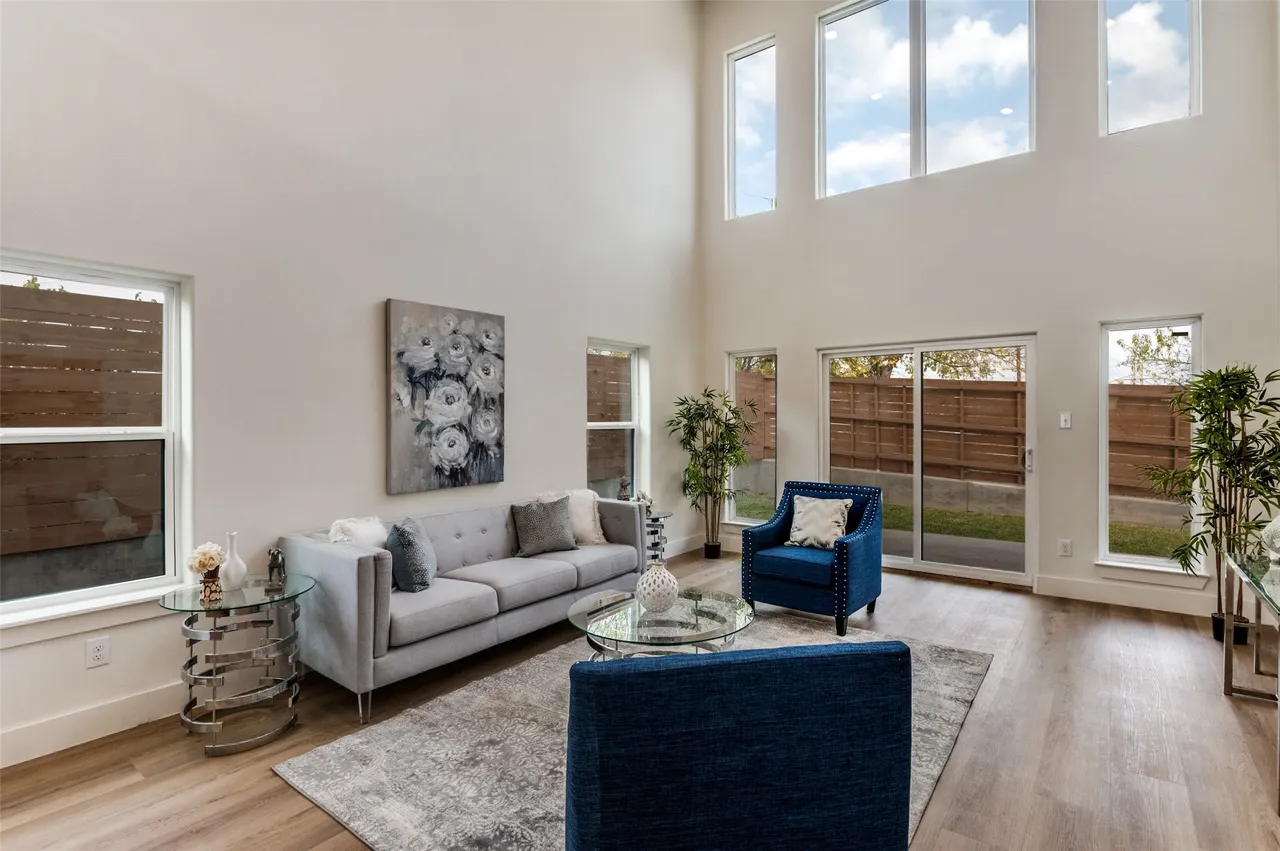 1409 Doyle Ave Dallas, TX 75203 8 1409 Doyle Ave
