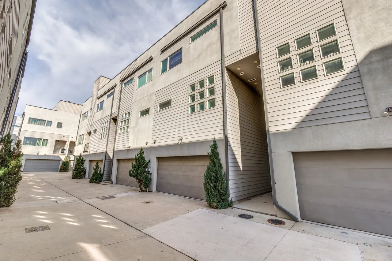 4610 Steel Street, Dallas, TX 75219 14 4610 Steel Street